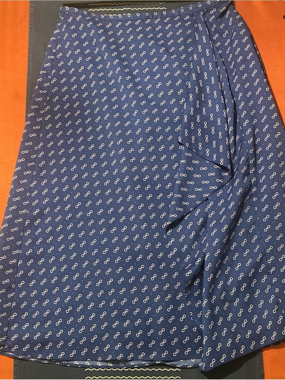Ann Taylor Navy Blue A-Line Skirt with White Chain Print